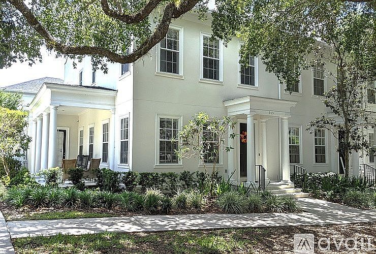 1st image of 915 Greenlawn St #915