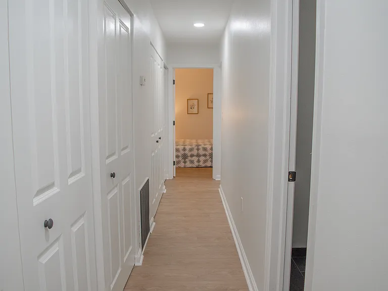 Woodland Country Apartments — Photo 7
