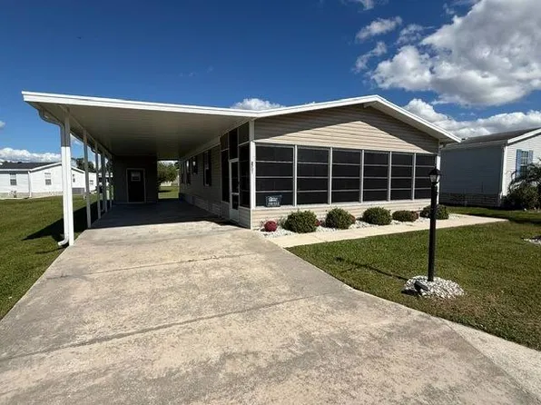 2701 Holmes Dr, Lake Wales, FL 33898