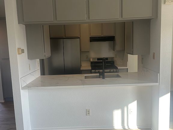 5th image of 25424 Normandie Ave #16