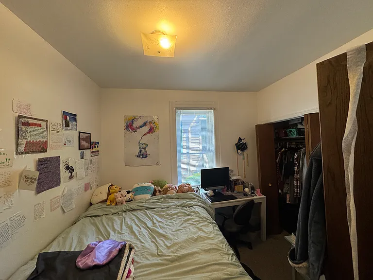 2429 N Oakland Ave #L — Photo 6