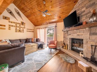 171 Upper Village Way, Tannersville, PA 18372