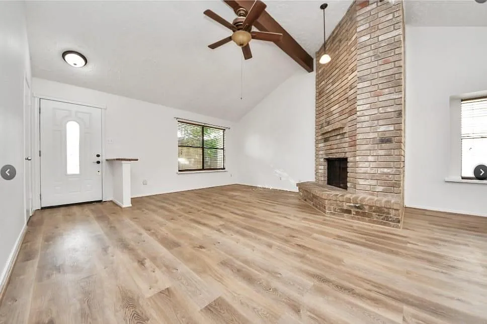 2 bed, $1,600 — Photo 4