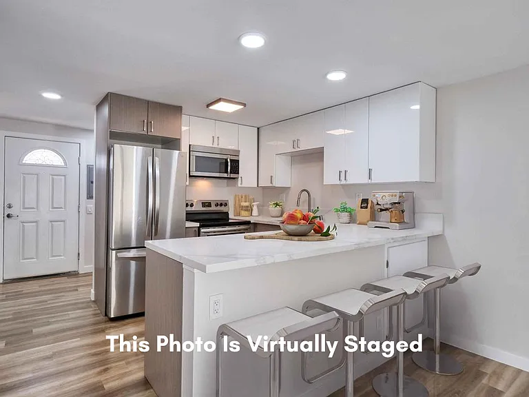 2106 Manhattan Beach Blvd — Photo 14