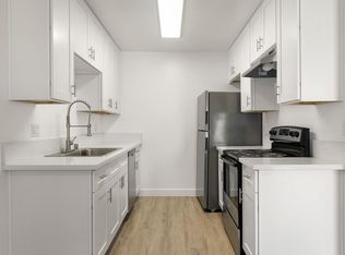 Valle at Park, Escondido, CA 92027