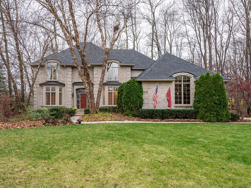 1st image of 50290 Thetford Ct W