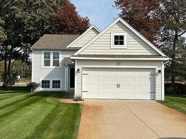 5876 Chandonnet Dr, Muskegon, MI 49444