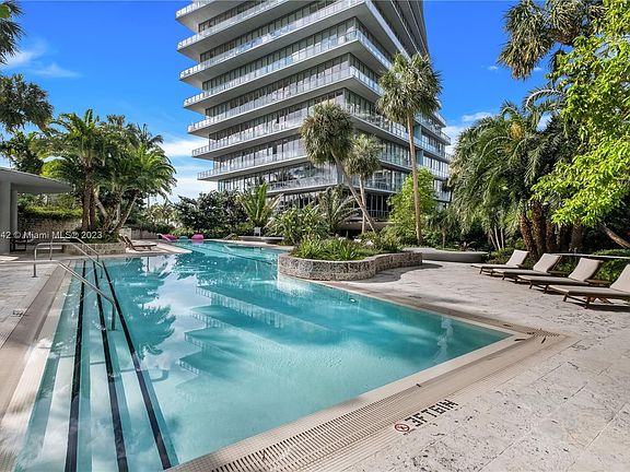 2nd image of 2669 S Bayshore Dr Unit 604