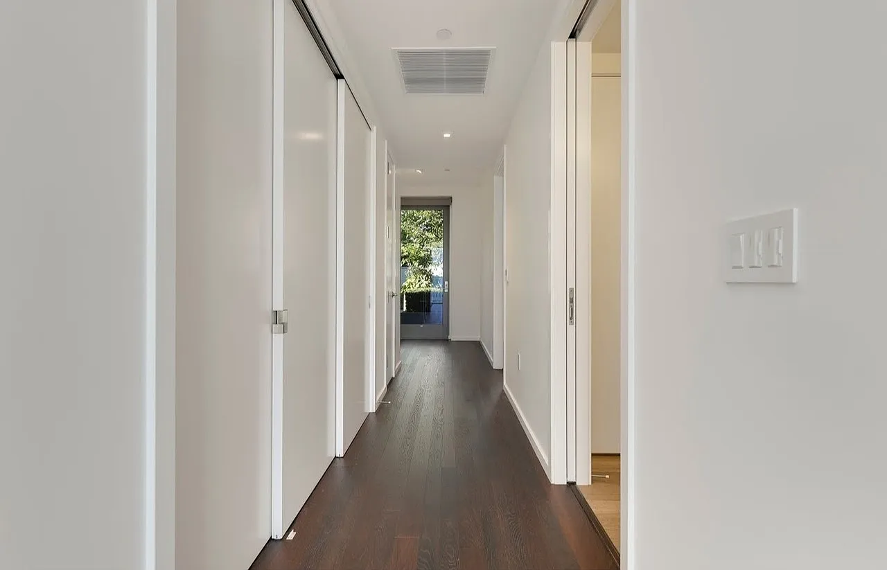1 bed, 723 sqft, $2,550 — Photo 4