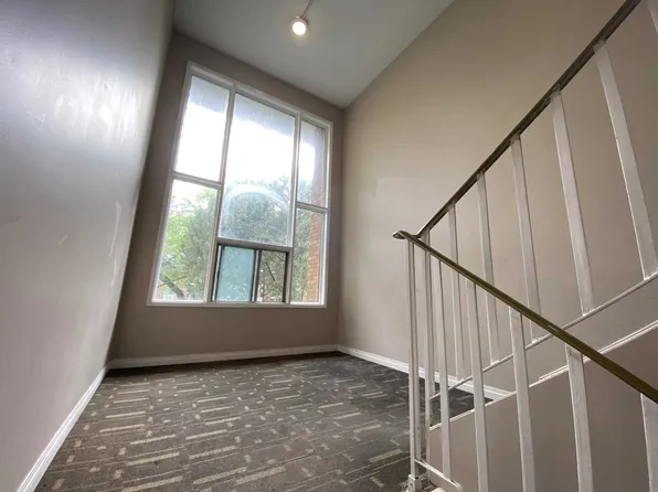 Palmont Place, 10823 115th St NW, Edmonton, AB T5H 3L2