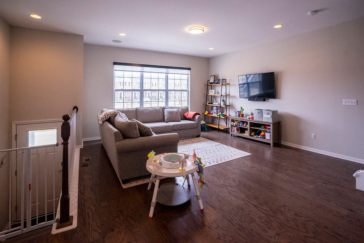 2 bed, 3.5 bath, 2199 sqft, $3,150 — Photo 3