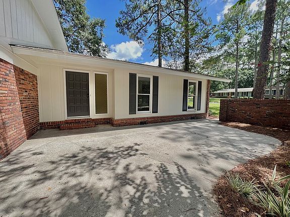2nd image of 2106 Westfield Dr
