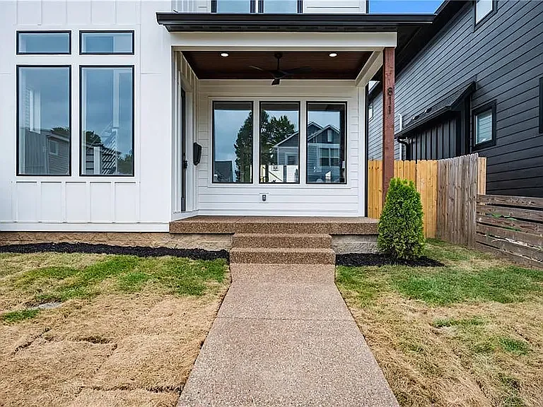 811 E Minnesota St — Photo 20