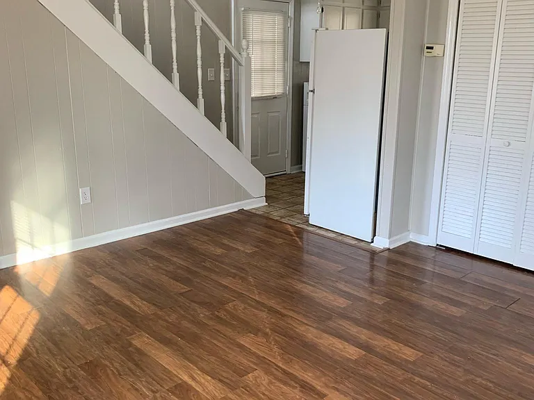 922 Sparkman St NW #B — Photo 2