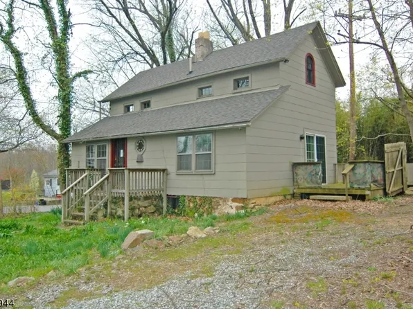 62 Lock St, Washington, NJ 07882