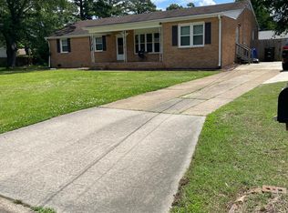 4901 Wycliff Rd, Portsmouth, VA 23703