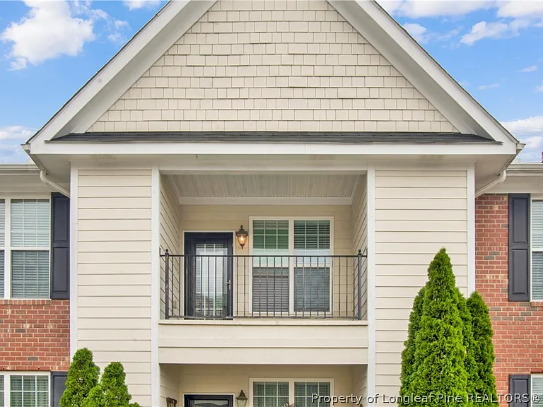 1908 Harcourt Cir #201 — Photo 27