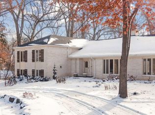 23 Evergreen Rd, North Oaks, MN 55127