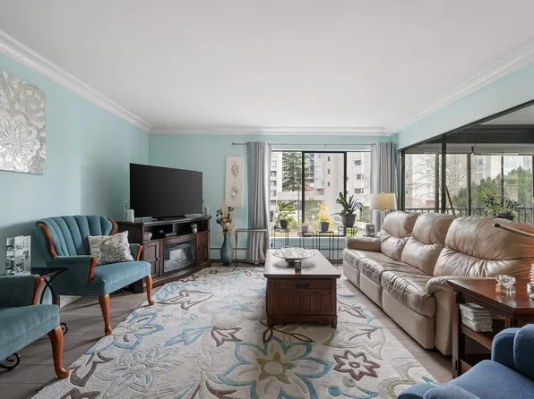 1437 Foster St #308, White Rock, BC V4B 3X6