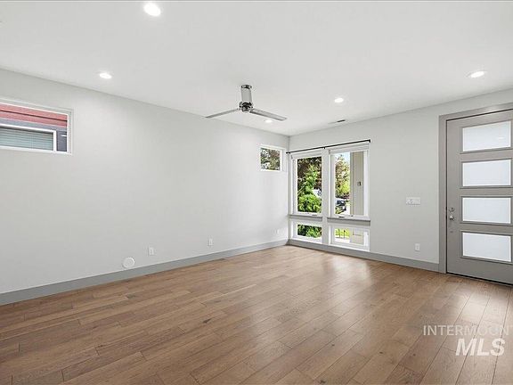 3rd image of 3755 S Harris Ranch Ave