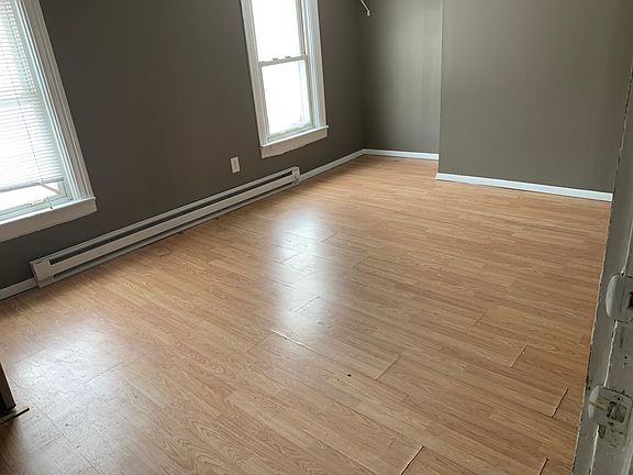 5th image of 80 Park Ave #B
