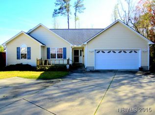 123 Felicity Ln, New Bern, NC 28562