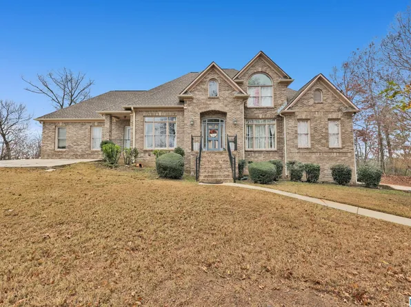 5772 Carrington Lake Pkwy, Trussville, AL 35173