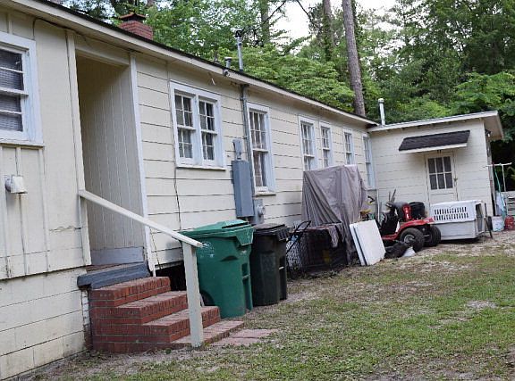 5th image of 2302 Dukes Ave