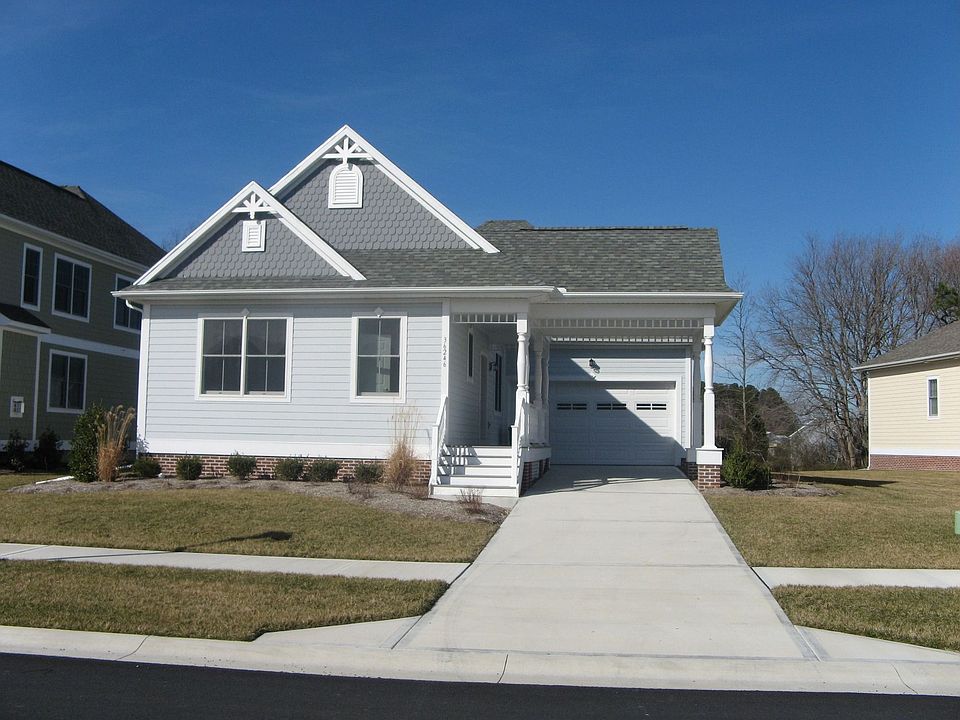 36246 Sunflower, Bayside