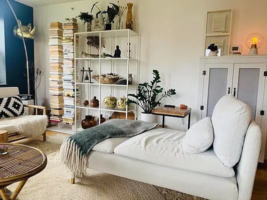 Sold by REMAX Elite | media 33