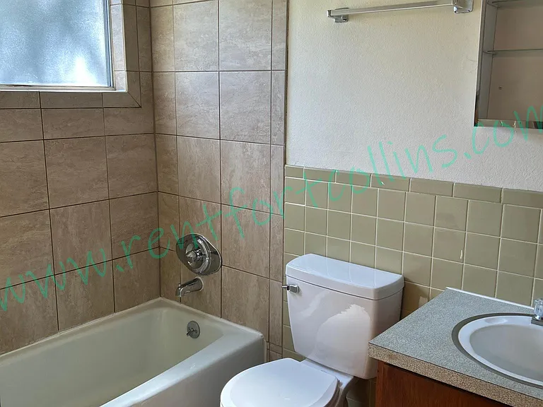 590 W 10th St — Photo 13