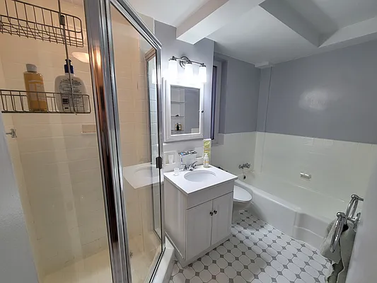 Rented by essential NEW YORK Real Estate | media 21