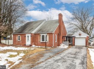 302 Anita Dr, Westminster, MD 21157