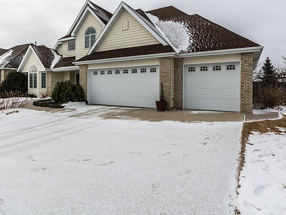 2nd image of 5854 Pinehurst Dr