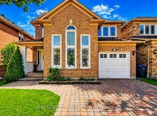 3158 Rock Harbour Rd, Mississauga, ON L5B4G4