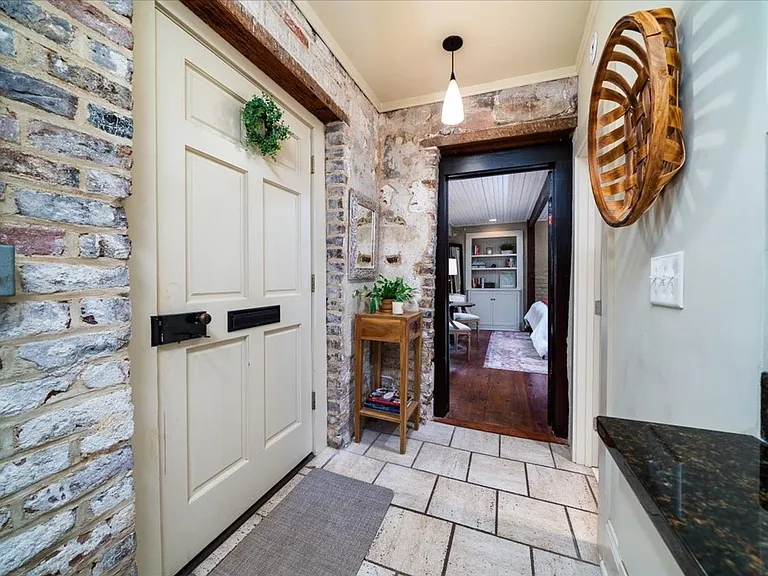 53 Hasell St #J — Photo 14