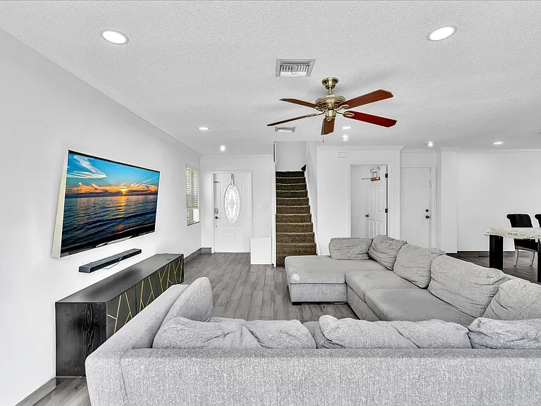7145 Crescent Creek Way #7145 — Photo 30