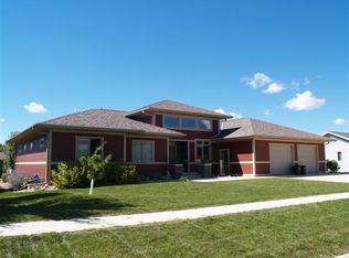 710 25th Ave, Sheldon, IA 51201