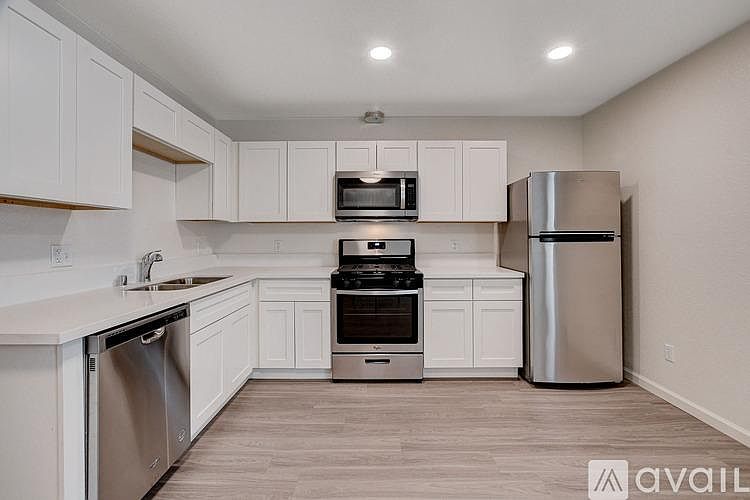 1st image of 405 S 10th St #1