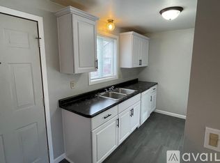 901 Clinton St #2, Green Bay, WI 54303
