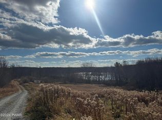 402 Jubinsky Rd, Waymart, PA 18472