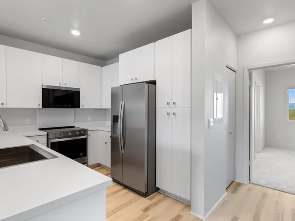 91-1170 Hoonaauao St #511, Kapolei, HI 96707