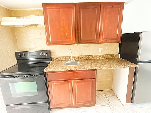 5th image of 2200 S Ocean Blvd #314