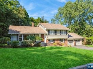 108 Hendrickson St, Haworth, NJ 07641