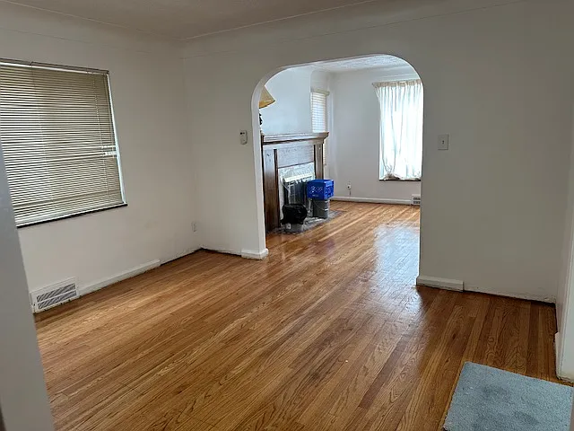 15572 Fordham St — Photo 3