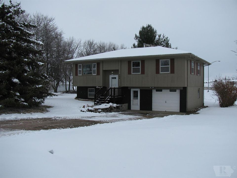 1st image of 704 N Hilltop Ave
