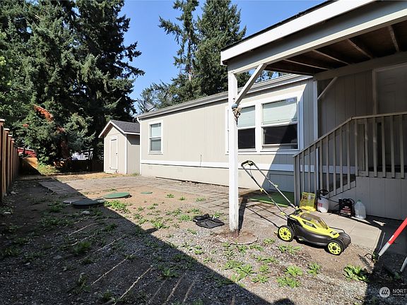 4th image of 13527 202nd Street E #114