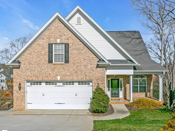 124 Briarpark Dr, Greer, SC 29651