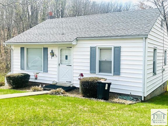 4th image of 920 Banks Rd