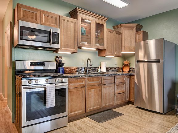 2nd image of 355 Kalanianaole St #330-1